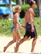 Britney Spears nipples in a bikini