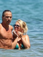 Britney Spears nipples in a bikini