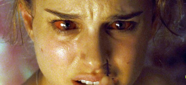 Natalie Portman And Mila Kunis lesbian kiss