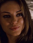 Natalie Portman And Mila Kunis lesbian kiss