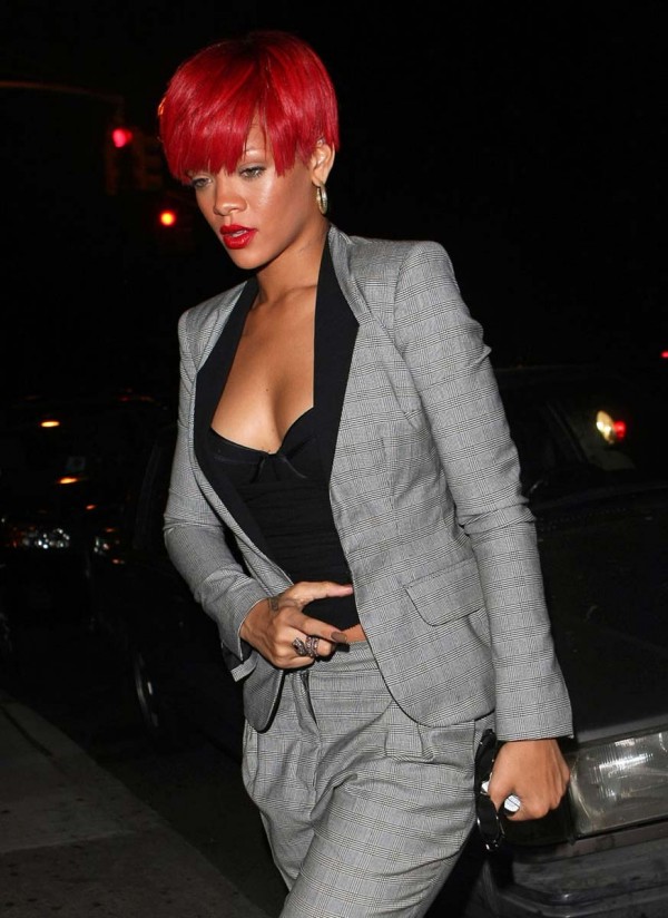 Rihanna hot ass