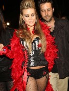 Carmen Electra cleavy stockings