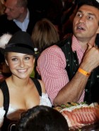 Hayden Panettiere cleavage