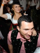 Hayden Panettiere cleavage