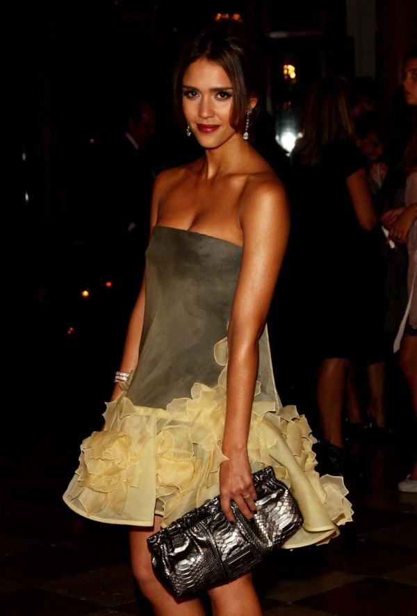 Jessica Alba cleavage Jessica Alba cleavage