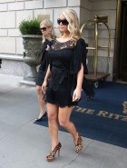 Jessica Simpson boobs