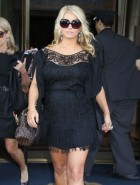 Jessica Simpson boobs