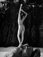 Miranda Kerr nude