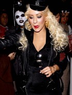 Christina Aguilera sexy cop halloween