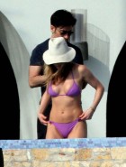 Jennifer Aniston bikini pics