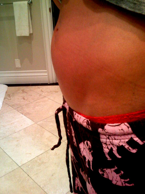 Jessica Alba pregnant