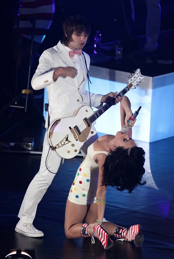 Katy Perry hot boobs Katy Perry hot boobs