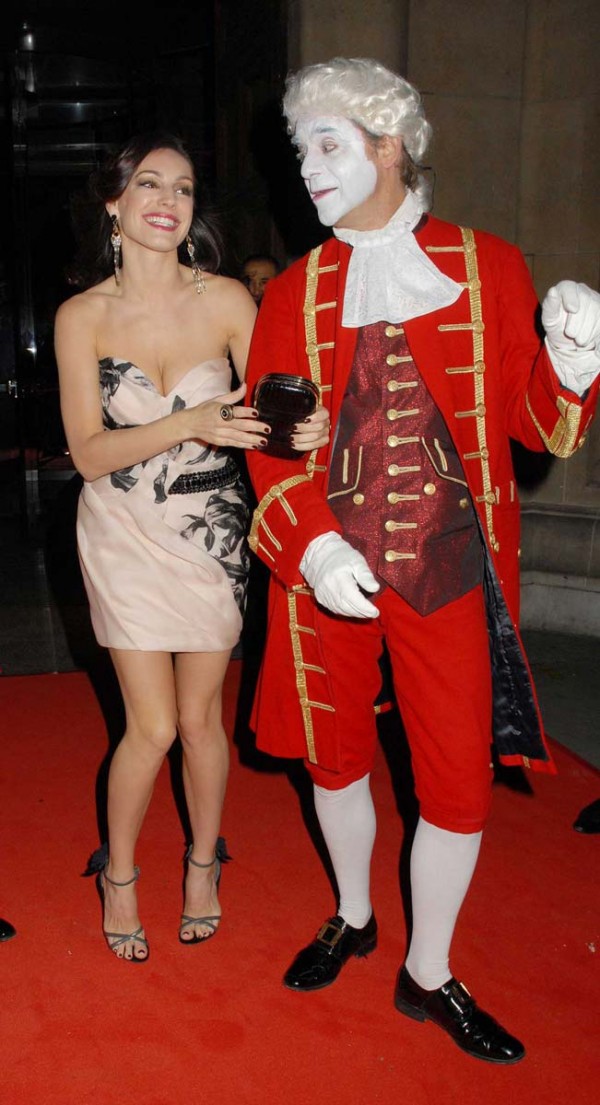 Kelly Brook boobs Kelly Brook boobs