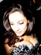 Kelly Brook boobs