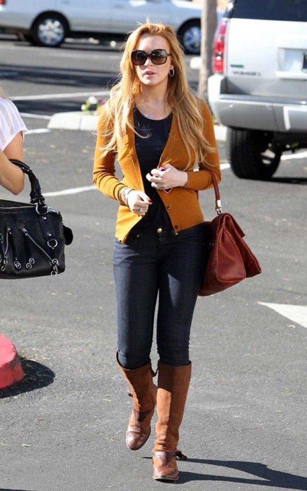 Lindsay Lohan hot booty jeans