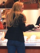Lindsay Lohan hot booty jeans
