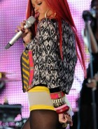 Rihanna hot performing