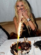 Tara Reid birthday nipslip
