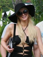 bikini gallery of Paris Hilton