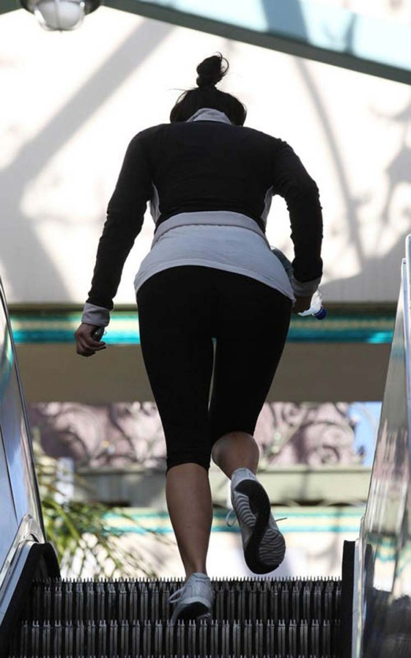 Kim Kardashian hot in spandex Kim Kardashian hot in spandex