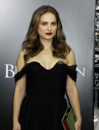 Natalie Portman hot