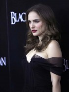 Natalie Portman hot