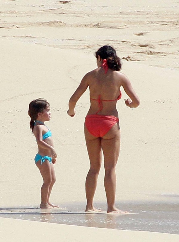 Salma Hayek hot body