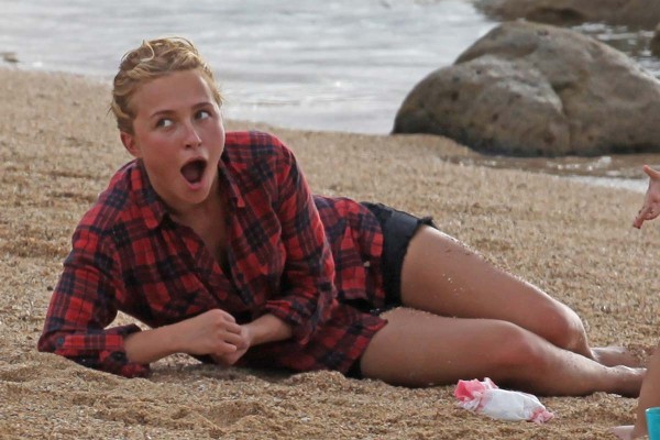 Hayden Panettiere hot bikini