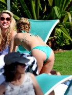 Hayden Panettiere hot bikini