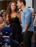 Jennifer Love Hewitt hot cleavage Jennifer Love Hewitt hot cleavage