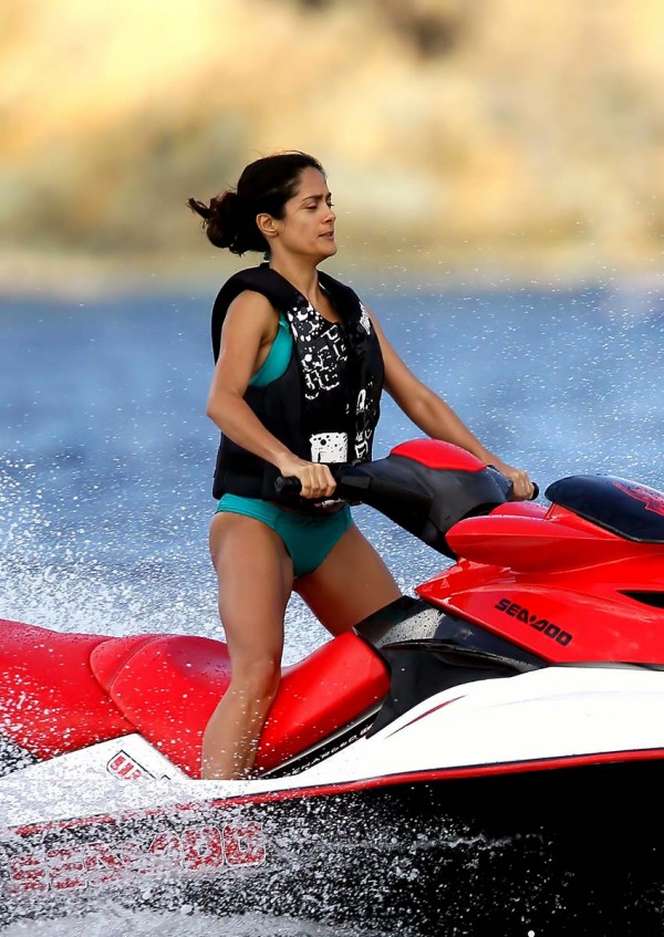 Salma Hayek bikini jet ski