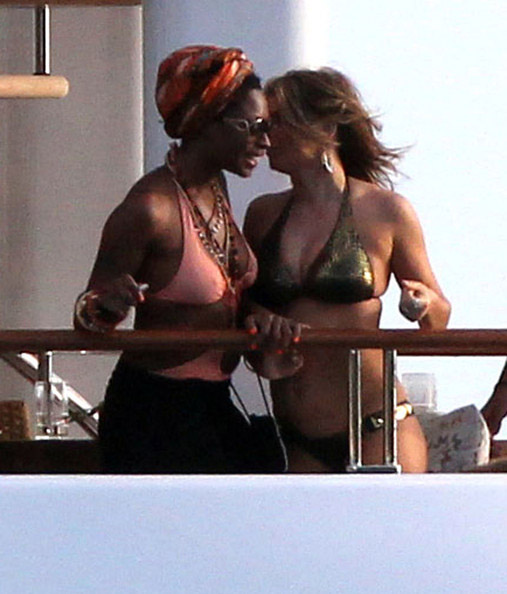 Fergie bikini Fergie bikini