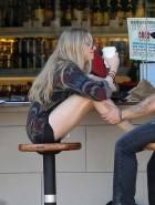 Amanda Seyfried hot legs