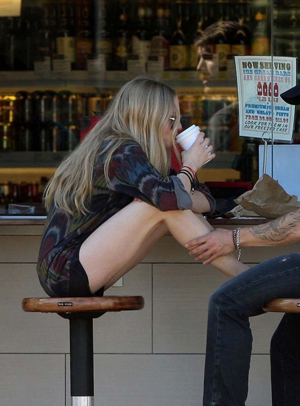 Amanda Seyfried hot legs Amanda Seyfried hot legs