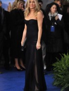 Jennifer Aniston hot