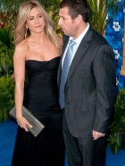 Jennifer Aniston hot