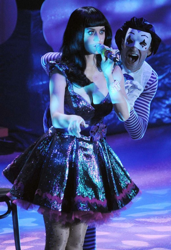 Katy Perry boobs on stage