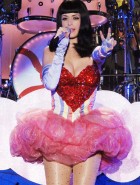 Katy Perry boobs on stage