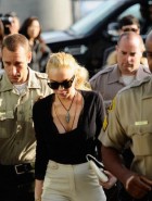 Lindsay Lohan hot in court