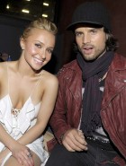 Hayden Panettiere hot cleavage
