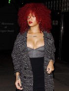 Rihanna boobs Rihanna boobs