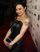 Tila Tequila hot