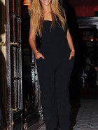 Beyonce sideboob