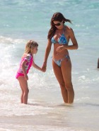 Denise Richards sexy bikini