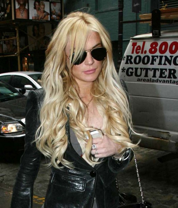 Lindsay Lohan braless cleavage