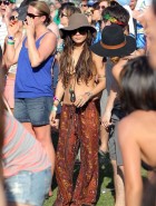 Vanessa Hudgens sexy hippie