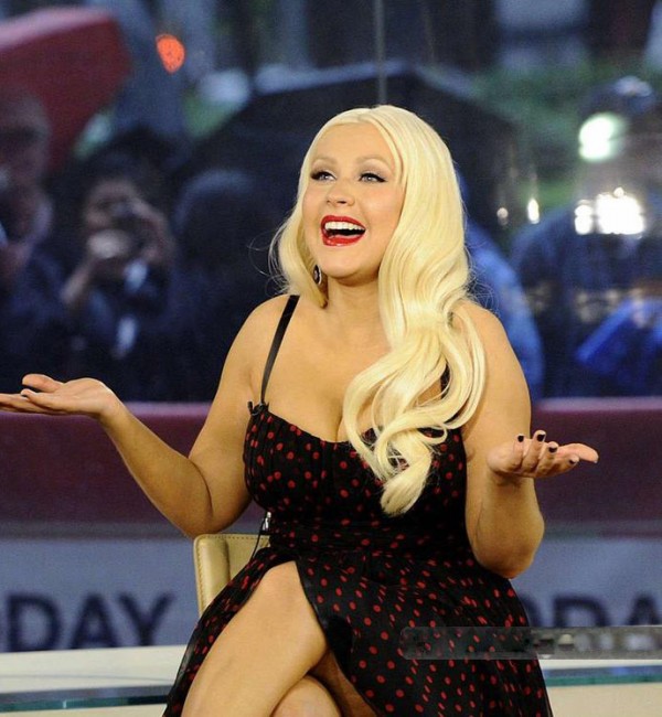 Christina Aguilera fat cleavage Christina Aguilera fat cleavage