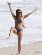 Miley Cyrus hot ass bikini