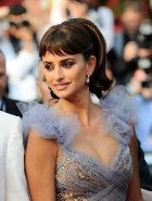 Penelope Cruz cleavage