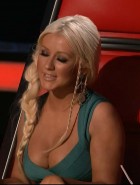 Christina Aguilera cleavage
